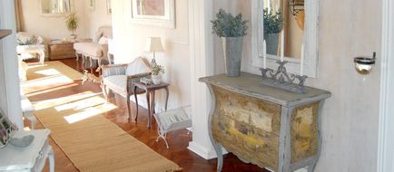 Petite Provence B&B Lobby