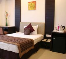 Hotel Le Roi Room