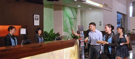 Courtyard by Marriott Manado Lobby
