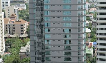 Adelphi Grande Bangkok
