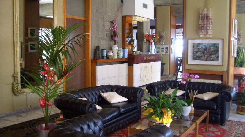 <b>Hotel Royal & Aquamarina Thalassospa Lobby</b>
