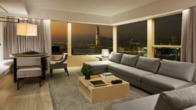 <b>The Upper House Suite</b>
