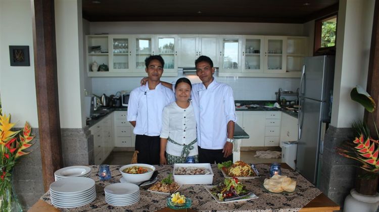 Amori Villa Restaurant