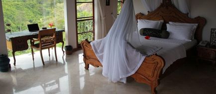 Amori Villa Room