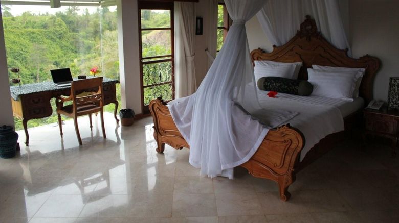 <b>Amori Villa Room</b>