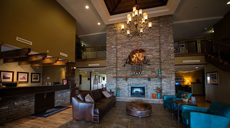 Buffalo Run Hotel Lobby