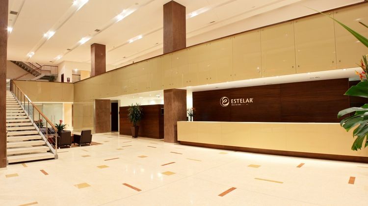 Hotel Estelar Milla de Oro Lobby