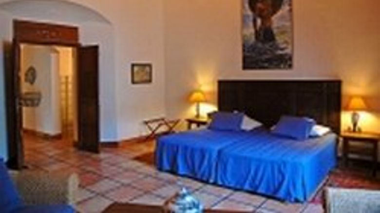 <b>Los Almendros de San Lorenzo Room</b>