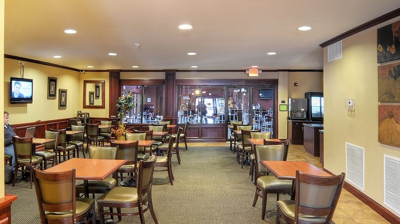 <b>Parke Regency Hotel & Conference Center Restaurant</b> <b>Parke Regency Hotel & Conference Center Restaurant</b>