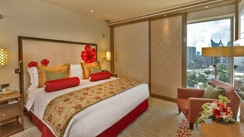 <b>ITC Gardenia, a Luxury Collection Hotel Room</b> <b>ITC Gardenia, a Luxury Collection Hotel Room</b>