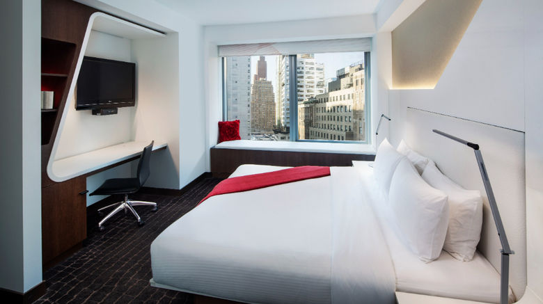 <b>The Washington Hotel Room</b>