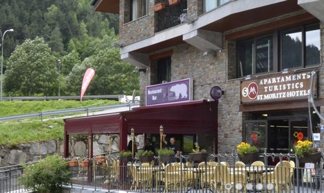 Sant Moritz Apartments Exterior
