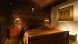 Antiq Hotel Room