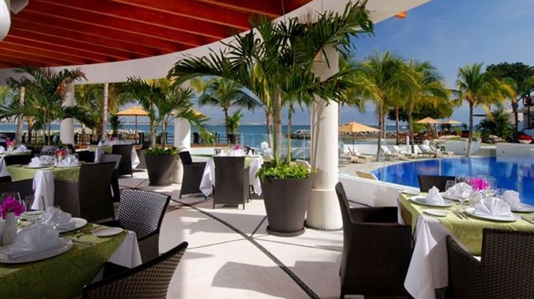 <b>Vallarta Gardens Resort & Spa Restaurant</b> <b>Vallarta Gardens Resort & Spa Restaurant</b>