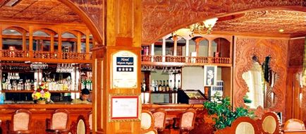 Majestic Oriental Hotel Lobby