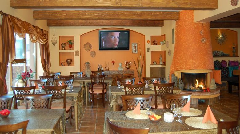 <b>Max Inn Hotel Bratislava Restaurant</b>