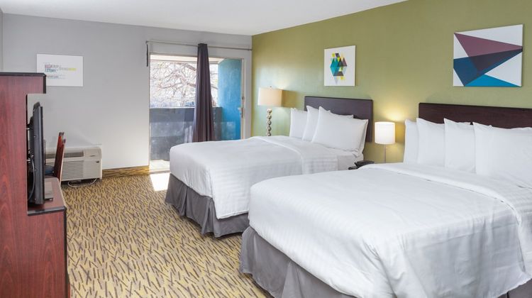 The Highlander Austin Room