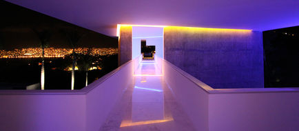 Encanto Acapulco Lobby