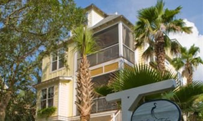 Waters Edge Inn Exterior