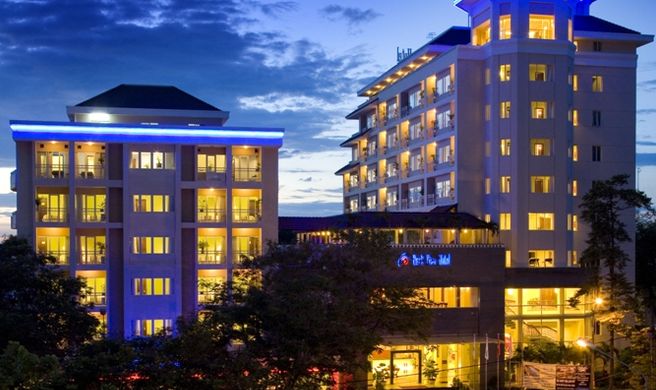 Park View Hotel Hue Exterior