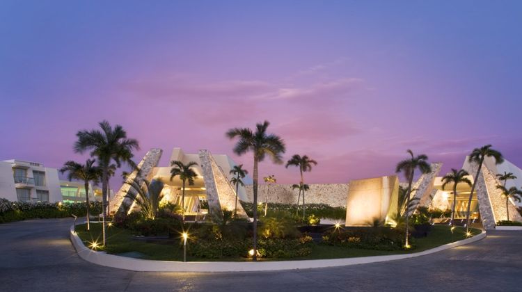 Grand Sirenis Riviera Maya Resort & Spa Exterior