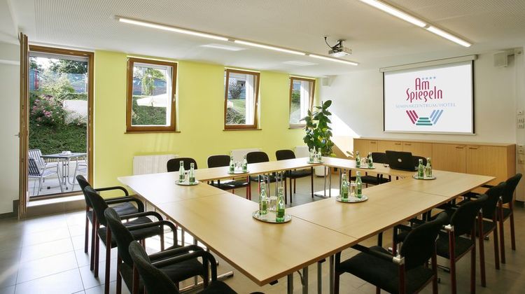 Am Spiegeln dialog.hotel.wien Meeting