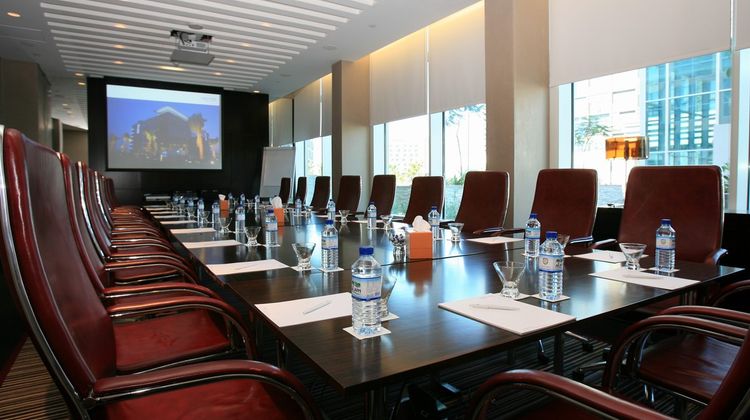 Yas Plaza Circuit Meeting