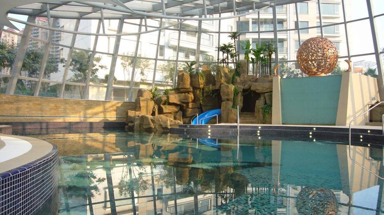 <b>Fraser Suites Top Glory, Shanghai Pool</b> <b>Fraser Suites Top Glory, Shanghai Pool</b>