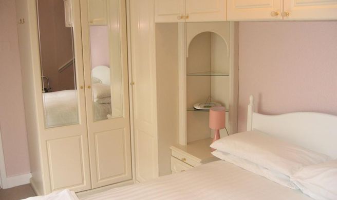 Four Seasons Room