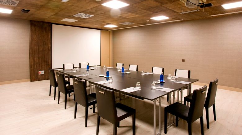 <b>Hotel Val de Neu Meeting</b>