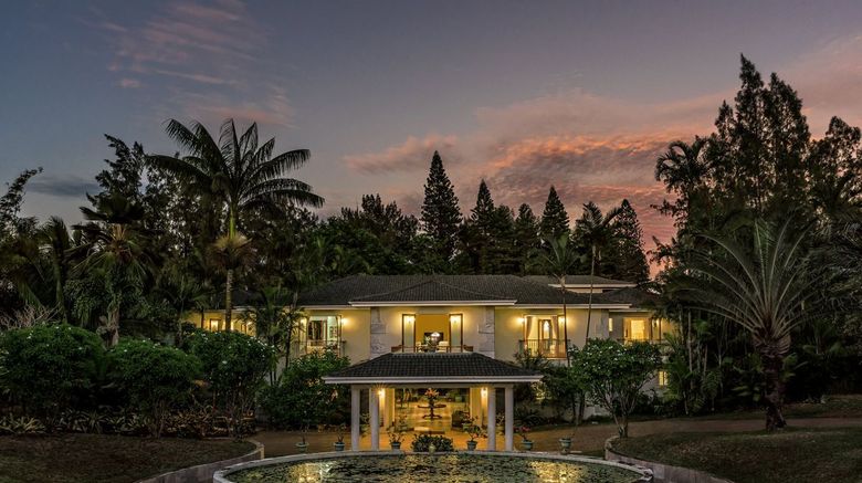 Hawaii Island Retreat Exterior