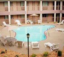 Motel 6 Little Rock Airport Pool