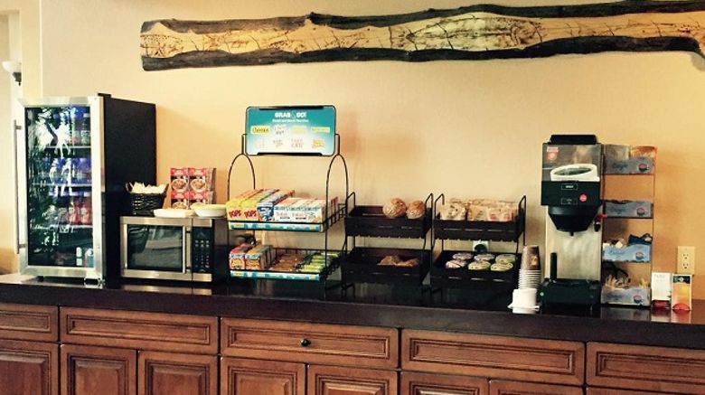 <b>Kenai Airport Hotel Restaurant</b>