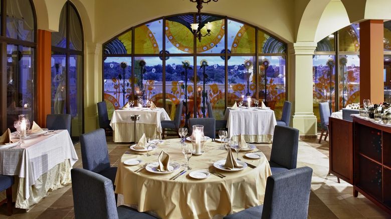 <b>Quinta Avenida Habana Hotel Restaurant</b> <b>Quinta Avenida Habana Hotel Restaurant</b>
