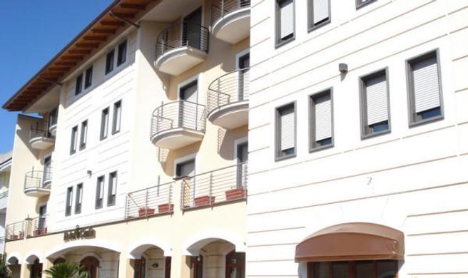 Hotel Giulia Exterior