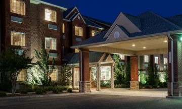 Magnolia Inn & Stes