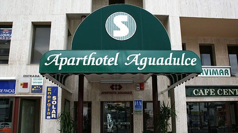Aparthotel Aguadulce Exterior