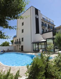 Ferretti Beach Hotel