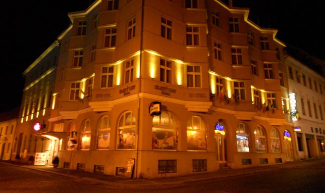 Hotel Zlaty Lev Exterior