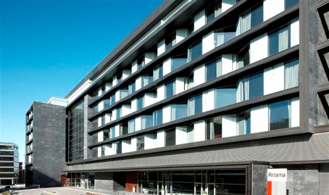 Hotel Ilunion Atrium Exterior