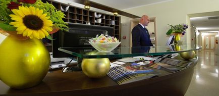 Garibaldi Hotel Lobby