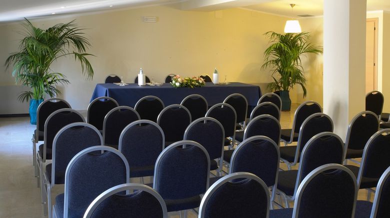 <b>Garibaldi Hotel Meeting</b>