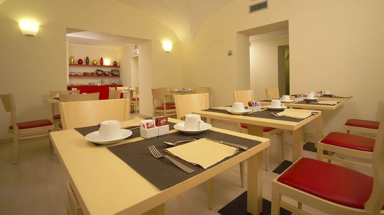 <b>Garibaldi Hotel Restaurant</b>