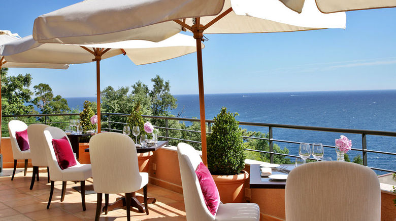 <b>Tiara Yaktsa Cannes Restaurant</b>