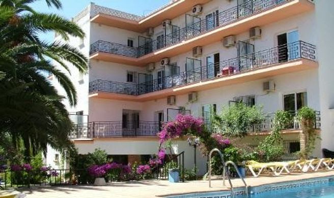 Hotel Carmen Teresa Exterior