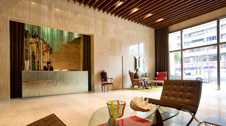 UR Palacio Avenida Lobby