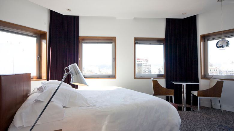 <b>UR Palacio Avenida Room</b>