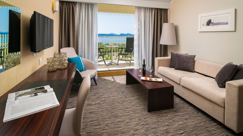<b>Valamar Lacroma Dubrovnik Hotel Suite</b> <b>Valamar Lacroma Dubrovnik Hotel Suite</b>