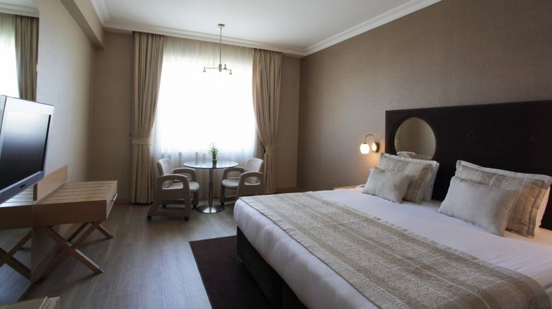 <b>WOW Airport Hotel & Convention Ctr Room</b>