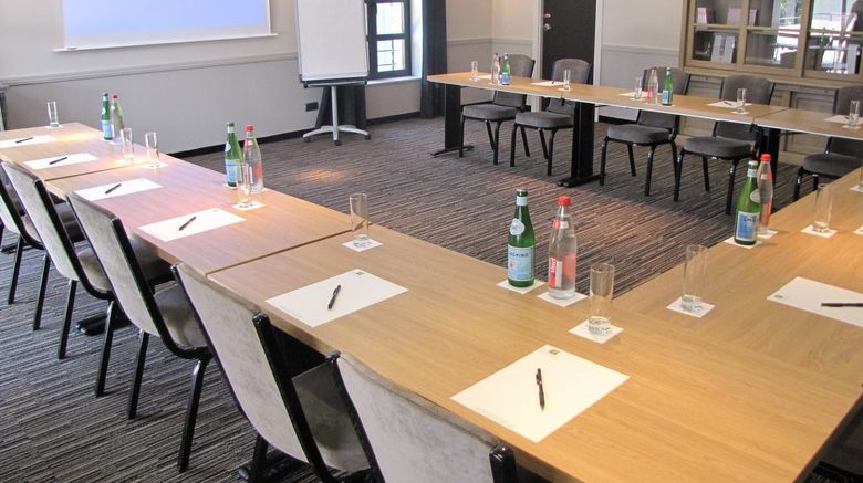 <b>Mas Du Grand Vallon Hotel & Resort Meeting</b> <b>Mas Du Grand Vallon Hotel & Resort Meeting</b>